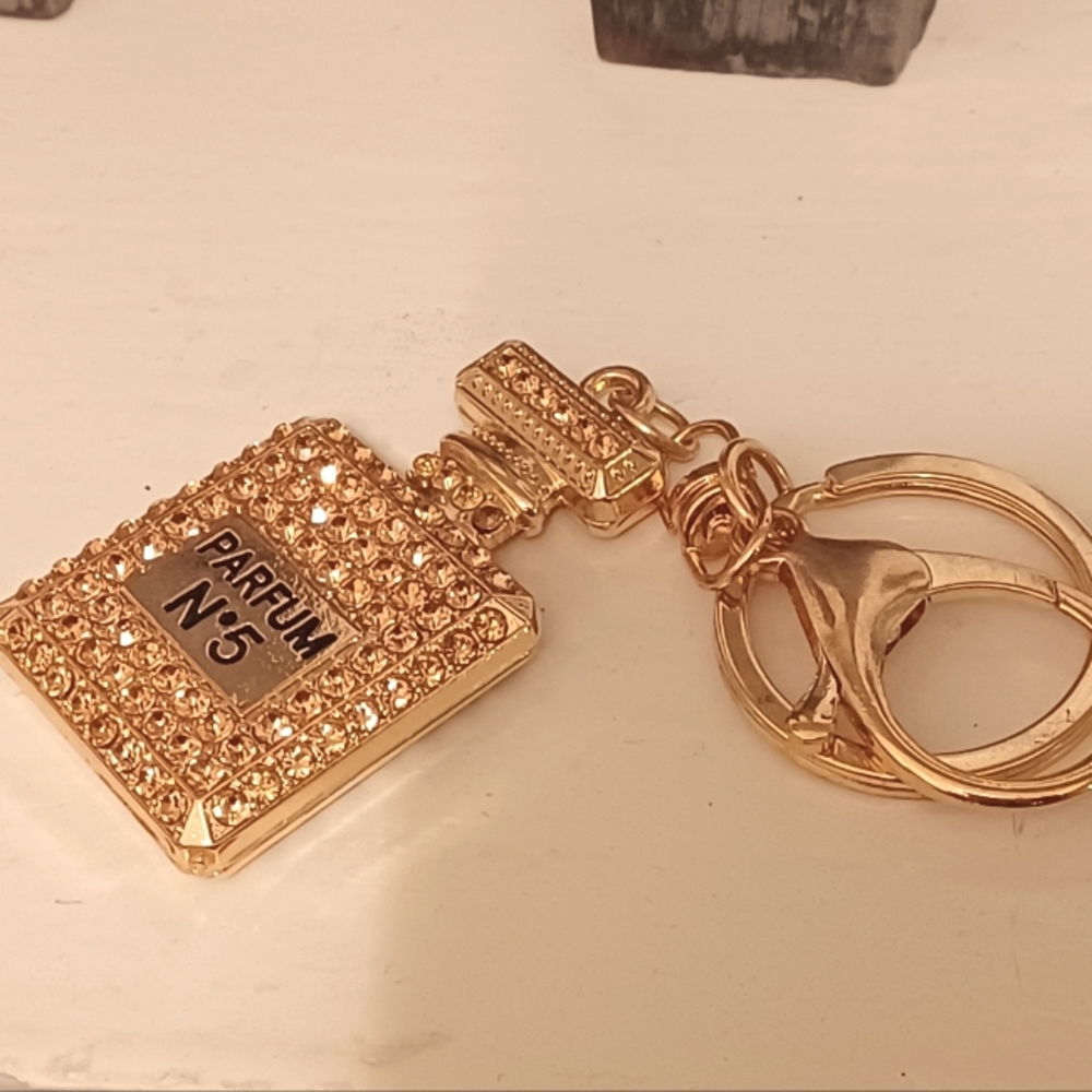 Perfume Keychain (champagne gold)